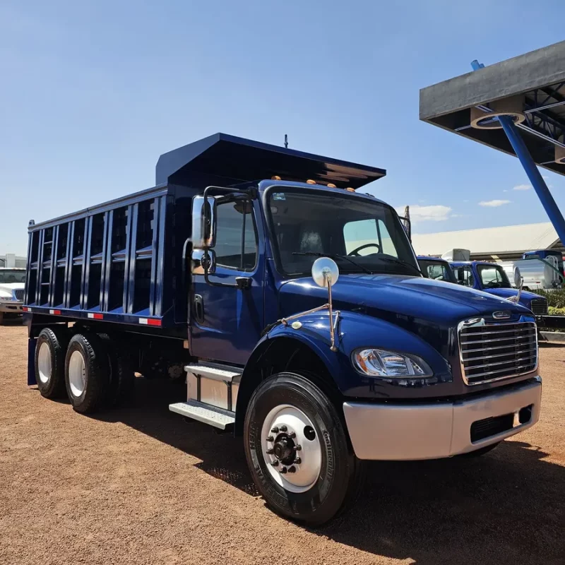 Freightliner M2 2015